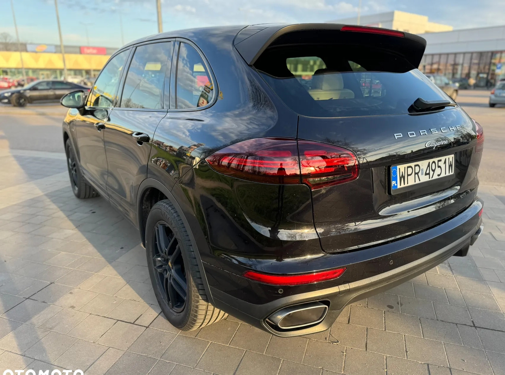 Porsche Cayenne cena 144999 przebieg: 207699, rok produkcji 2015 z Warszawa małe 497